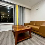 Spacious Private Upper Floor 4Br 5 Beds 2 Bath & Kitchen