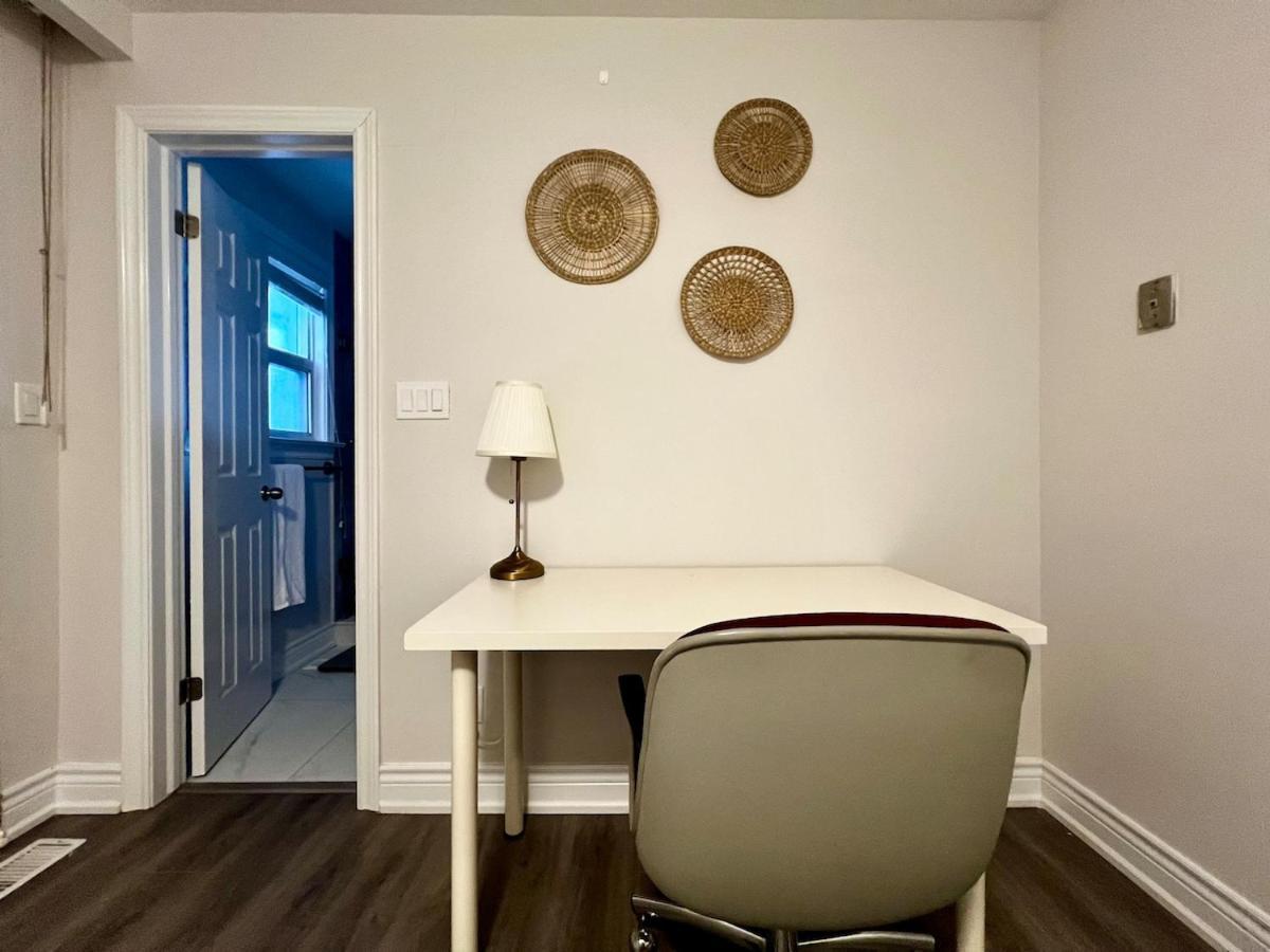 Apartment Spacious Private Upper Floor 4br 5 Beds 2 Bath & Kitchen